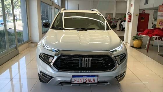 FIAT TORO 2.2 TURBO DIESEL VOLCANO 4WD AT9